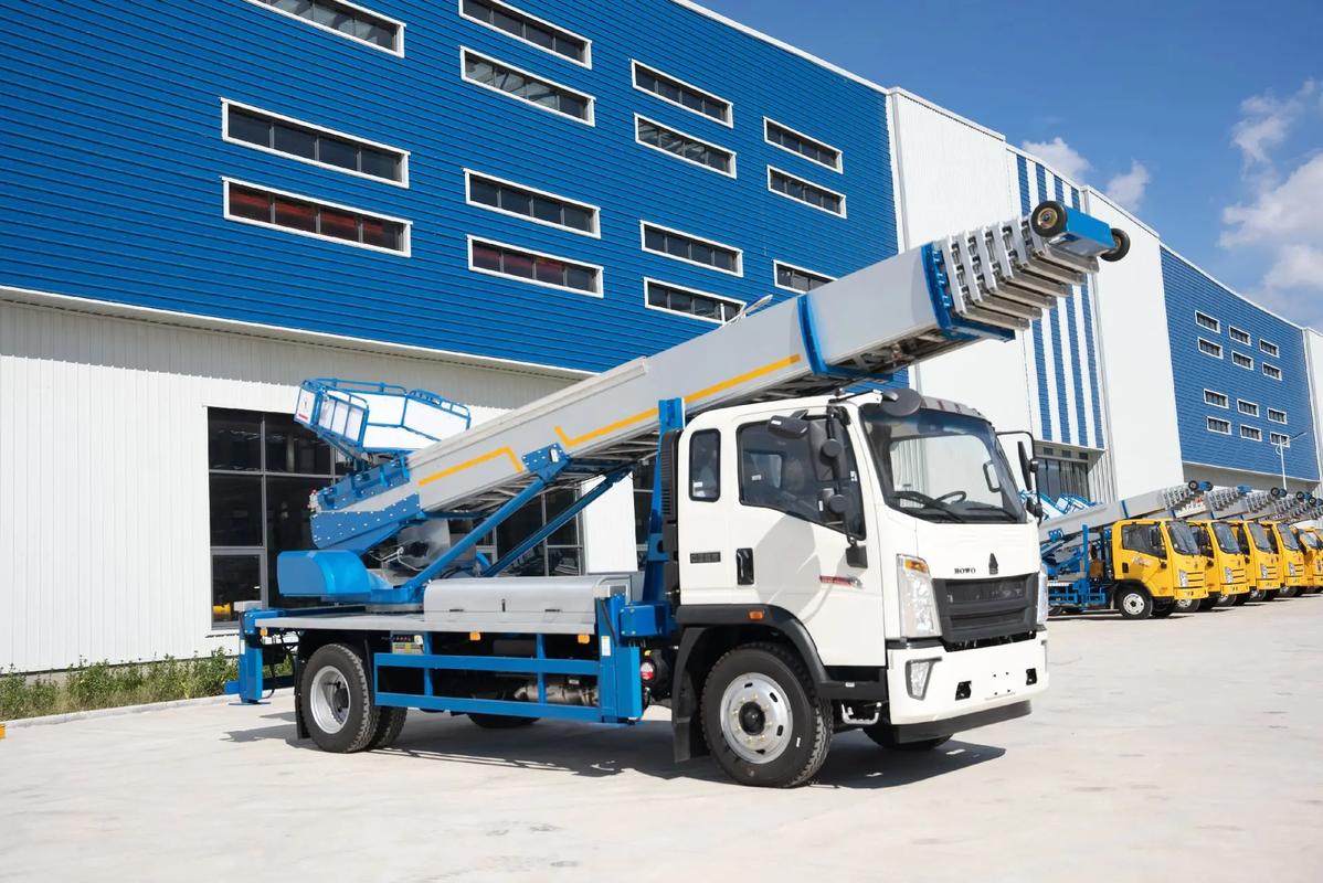 武邑县出租云梯车高空作业车 建筑垃圾搬运